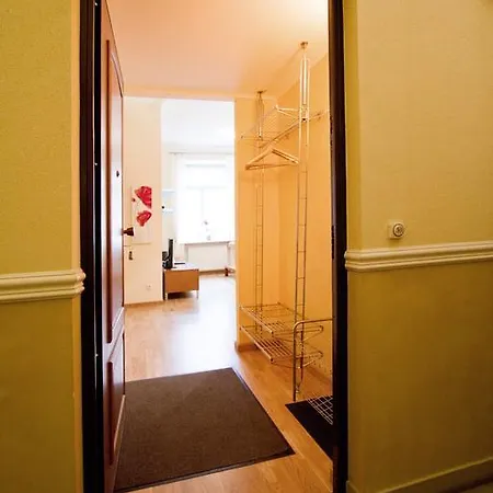 Solar Town Hall Square Apartment *